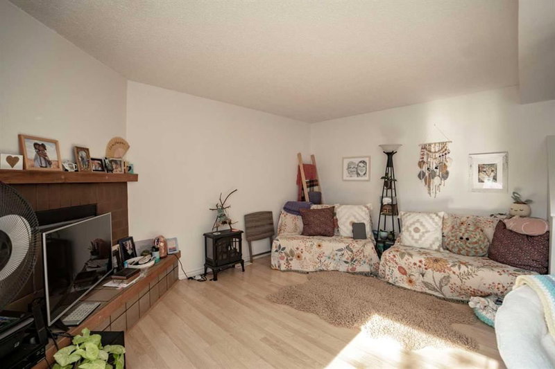 #11 - 8205 98 ST