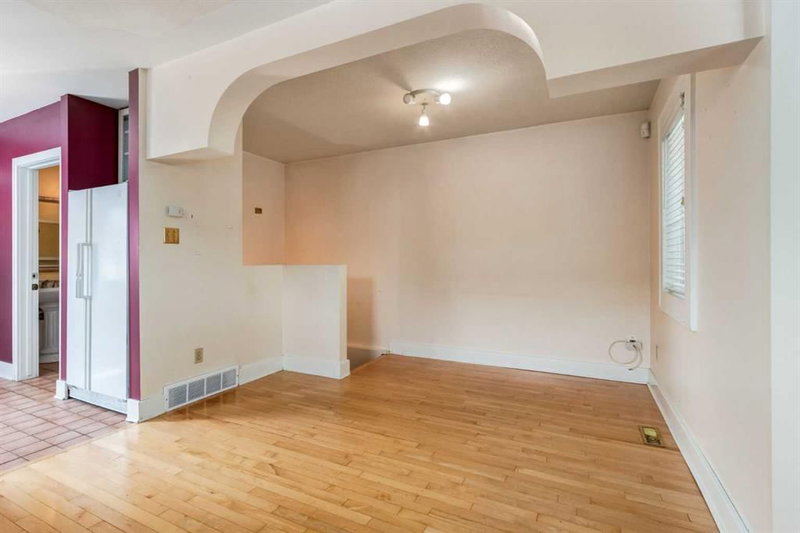 123 30 Avenue NW, Tuxedo Park — interior photo 7