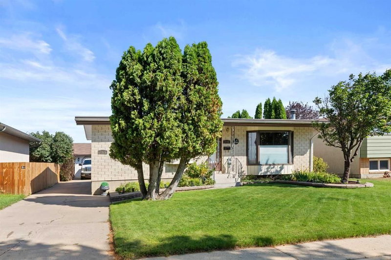 1171 Bassett Crescent NW
