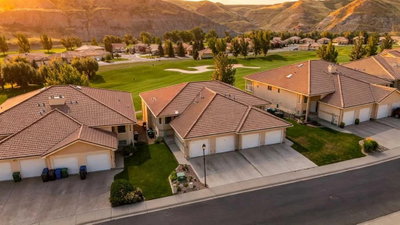 A - 414 Canyon Boulevard W