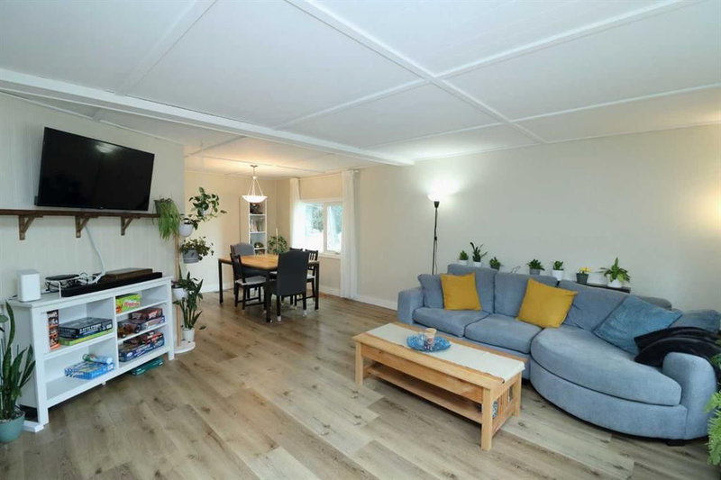 353 Big Springs Drive SE, Big Springs — interior photo
