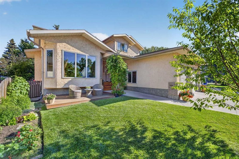70 Balsam Crescent