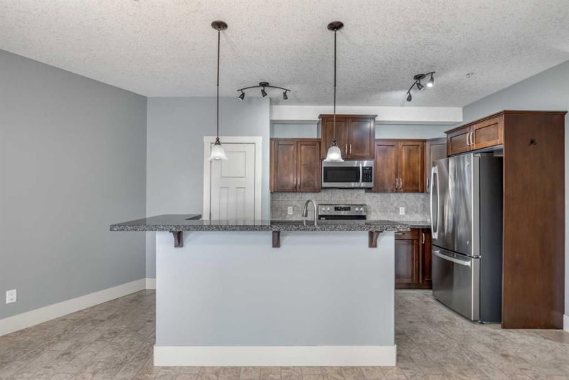 117, 77 George Fox Trail W, Bow Meadows — interior photo