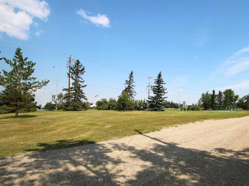 108 Flett Drive NE, Jensen — interior photo