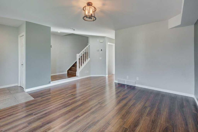 8034 24 Street SE, Ogden — interior photo 5