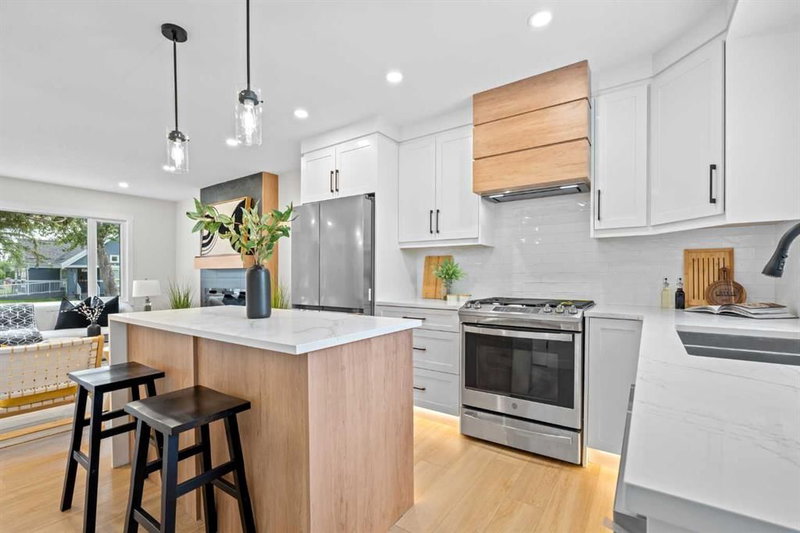 3020 15 Avenue SW, Shaganappi — photo 2