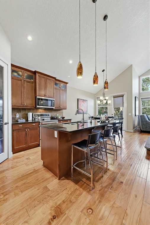 1906 High Park Circle NW, High River — interior photo 7