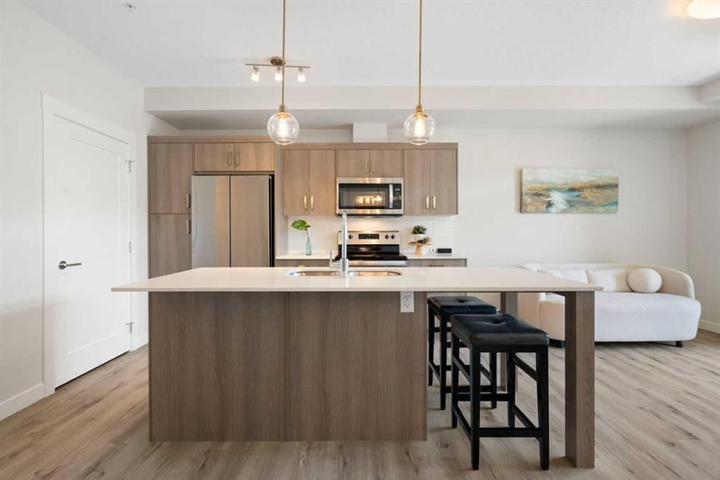 209 - 25 Walgrove Walk SE