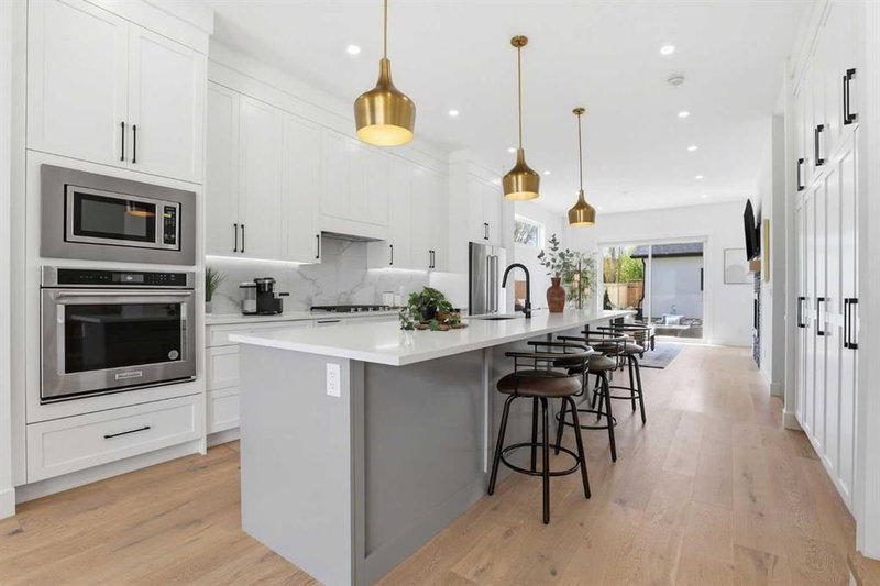 2635 34 Street SW, Killarney/Glengarry — interior photo 6