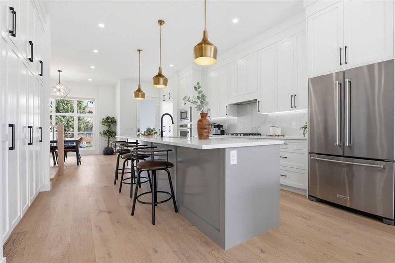 2635 34 Street SW, Killarney/Glengarry — interior photo 7