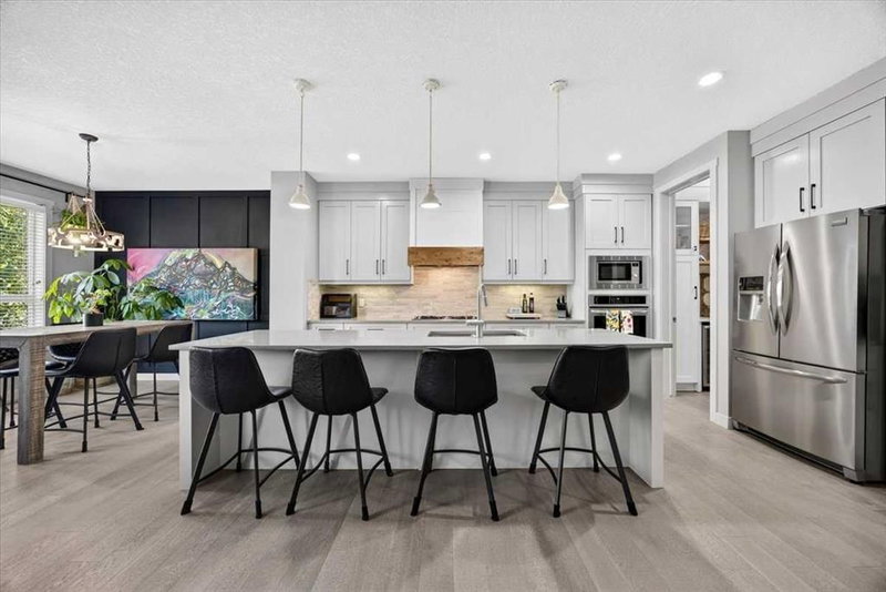 136 Riviera Way, River Song — interior photo