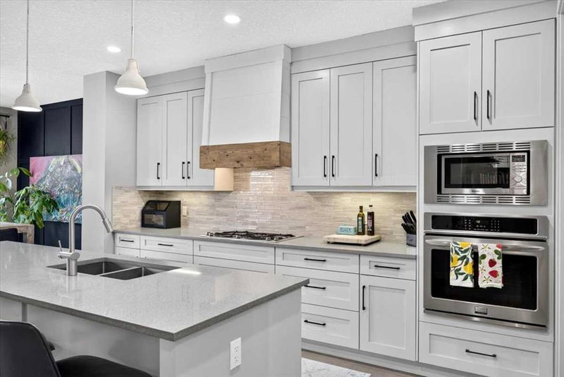 136 Riviera Way, River Song — interior photo 5