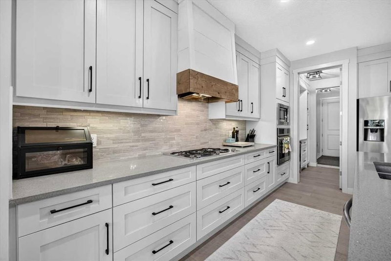 136 Riviera Way, River Song — interior photo 6