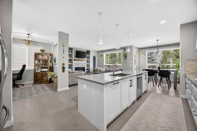 136 Riviera Way, River Song — interior photo 7