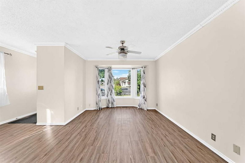 312 Falton Drive NE, Falconridge — interior photo 7