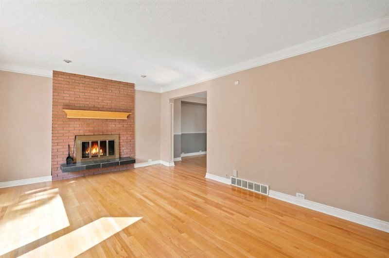 820 Canford Crescent SW, Canyon Meadows — interior photo 7