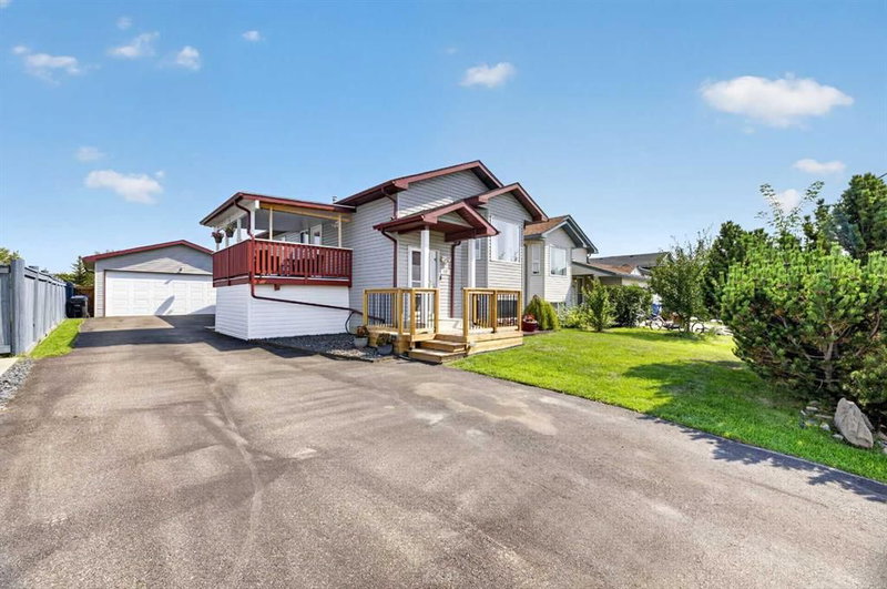 132 Meadowpark Drive