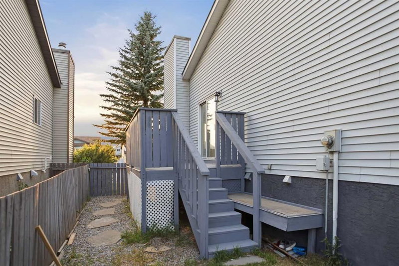 52 Erin Meadows Court SE, Erin Woods — interior photo 6