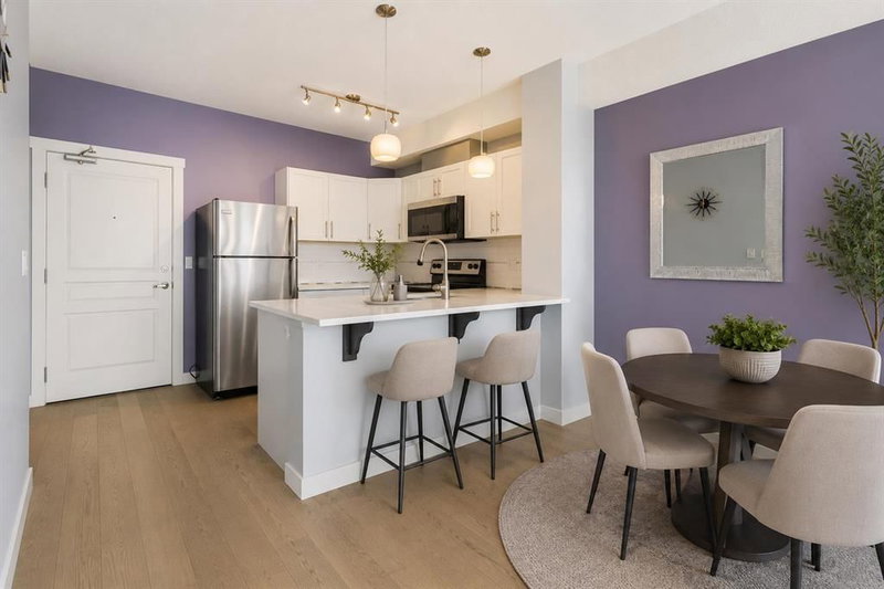412, 2300 Evanston Square NW, Evanston — interior photo