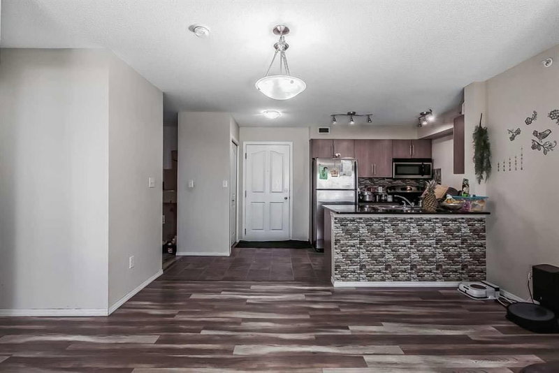 408, 7110 80 Avenue NE, Saddle Ridge — interior photo