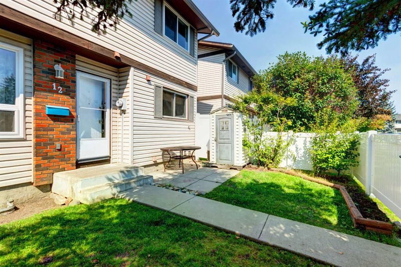 12 - 740 Bracewood Drive SW