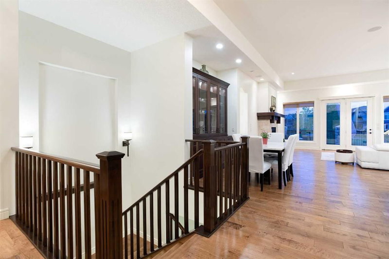 23 Cranbrook Way SE, Cranston — interior photo 7