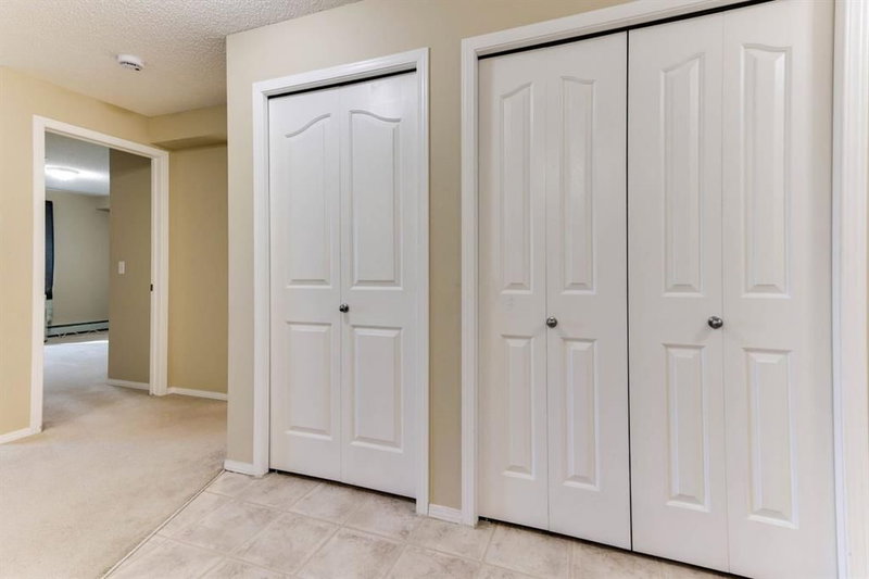 1323, 8 Bridlecrest Drive SW, Bridlewood — interior photo 7