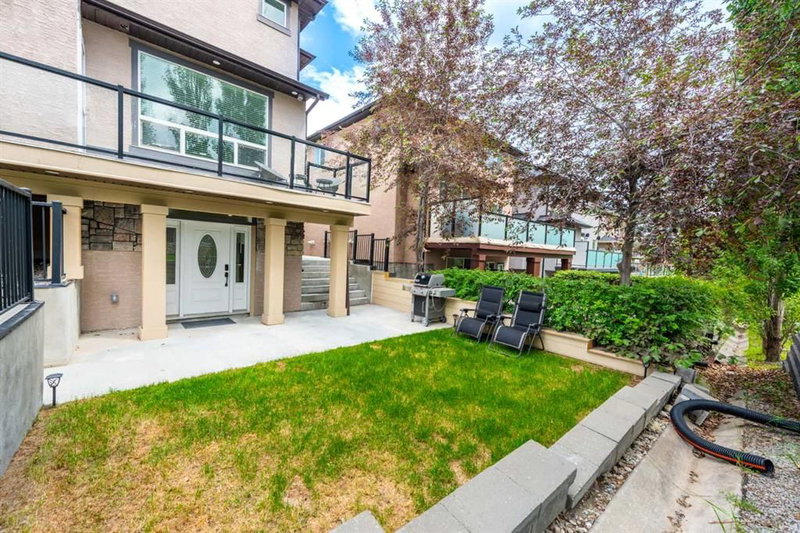35 Aspen Stone Way SW, Aspen Woods — interior photo