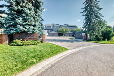 6 - 64 woodacres Crescent SW