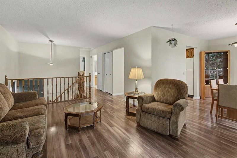232 Sandstone Place NW, Sandstone Valley — interior photo 5