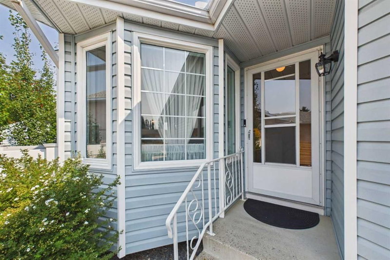 183 Doran Crescent