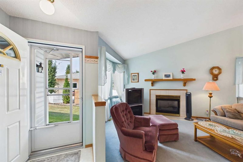 183 Doran Crescent