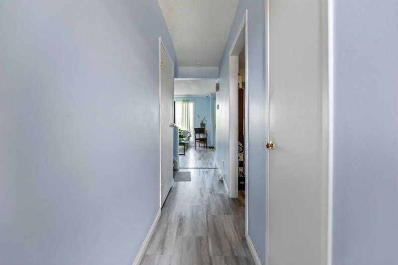 53, 3029 Rundleson Road NE, Rundle — interior photo 5