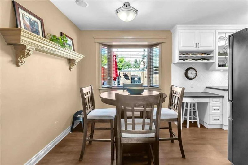 2211 45 Street SE, Forest Lawn — interior photo 7
