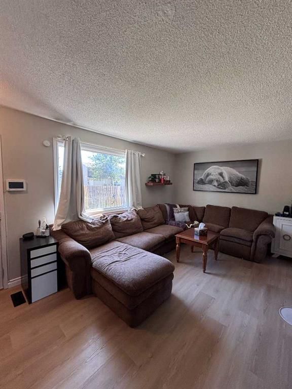 6 - 65 Lafayette Boulevard W