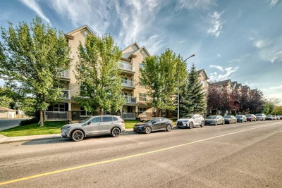 411 - 2000 Applevillage Court SE