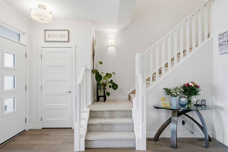 224 Savanna Road NE, Saddle Ridge — interior photo