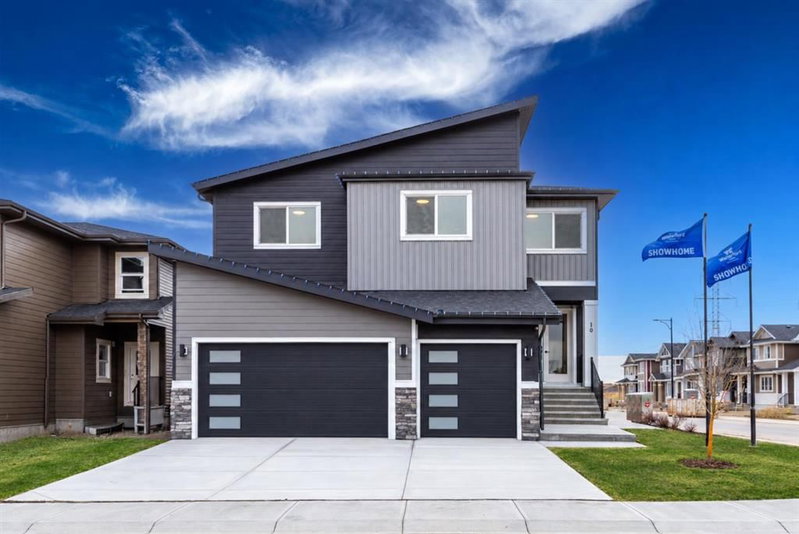 Detached at 10 Waterford Mews, Waterford — listing photo