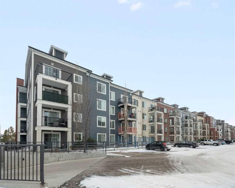 1411 - 99 Copperstone Park SE