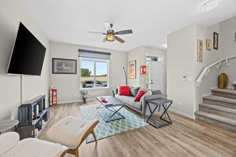 213 D'arcy Ranch Drive, D'arcy Ranch — interior photo 6