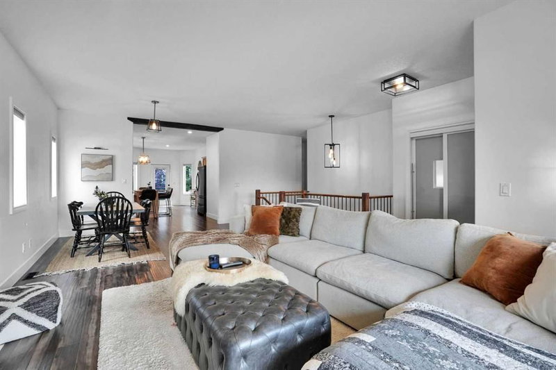 112 Aspen Creek Crescent, Aspen Creek — interior photo 7