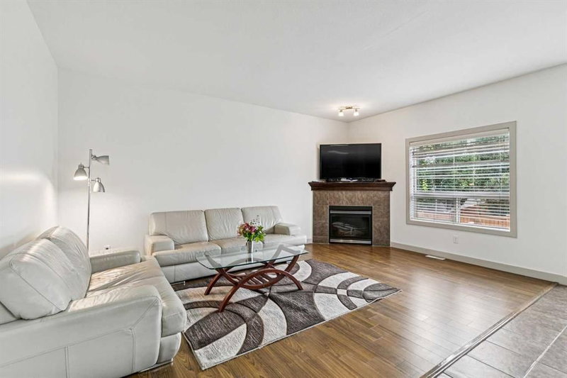 67 Everwoods Park SW, Evergreen — interior photo