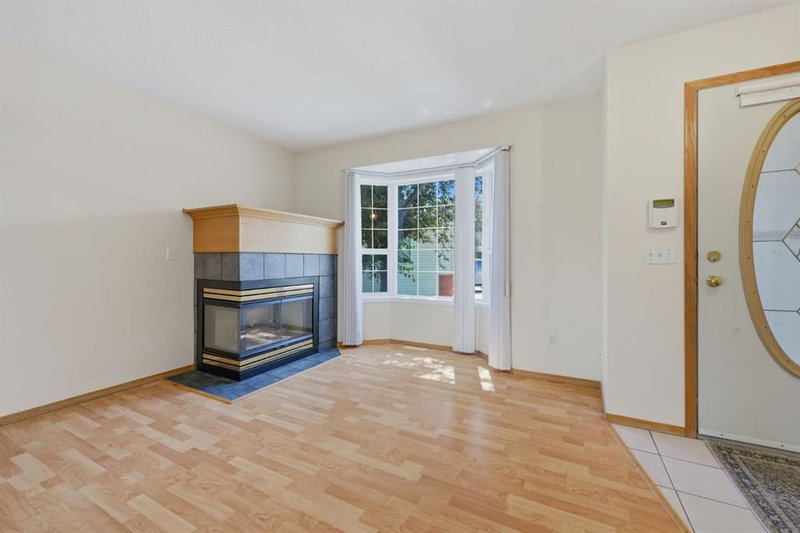 112 Dovista Court SE, Dover — interior photo