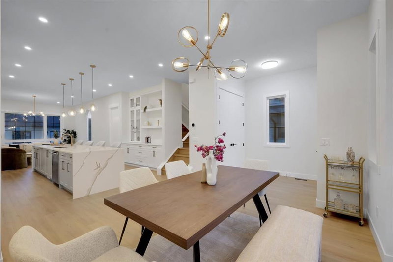 6429 33 Avenue NW, Bowness — interior photo 5