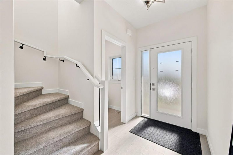 5905 Panorama Drive