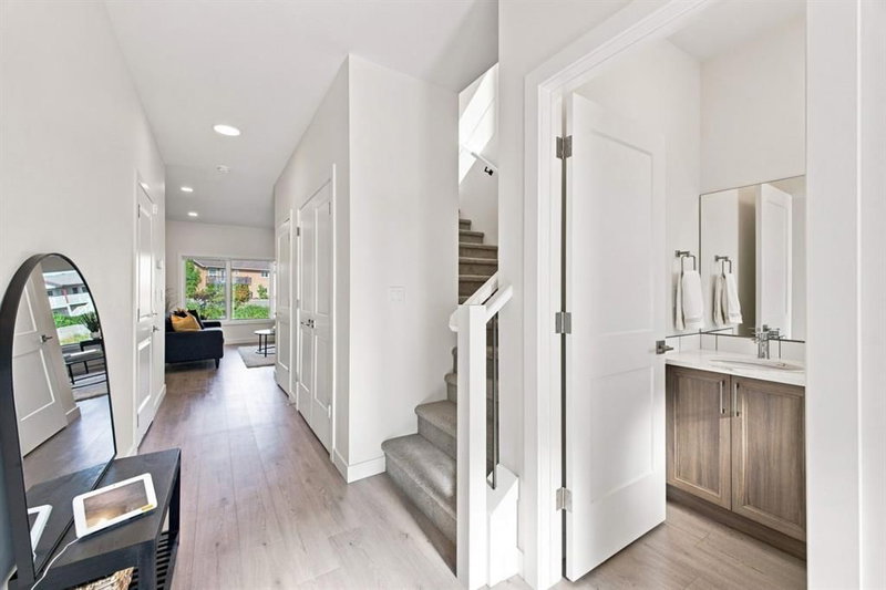 5905 Panorama Drive