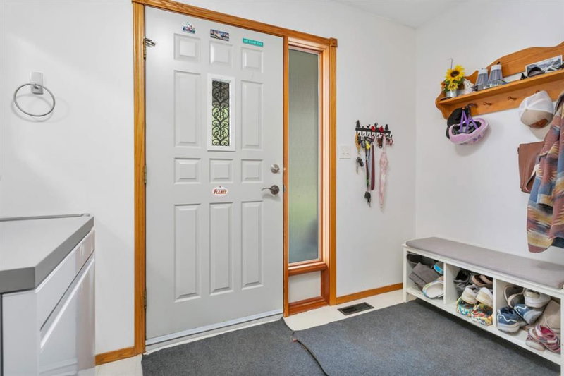 4 GREENWOOD Way