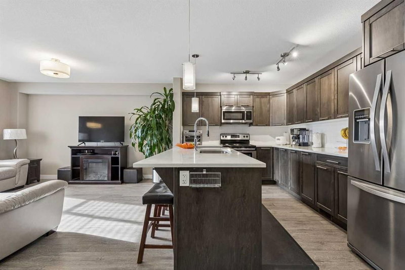 712 Redstone View NE, Redstone — interior photo 5