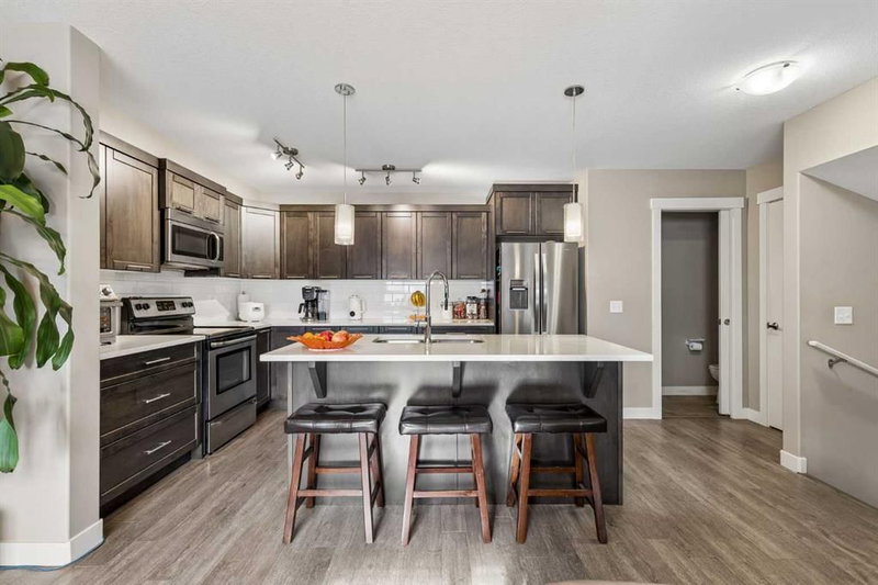 712 Redstone View NE, Redstone — interior photo 7