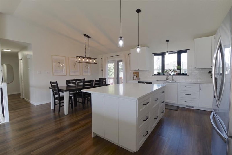4645 Majestic Place, Taber — interior photo 6